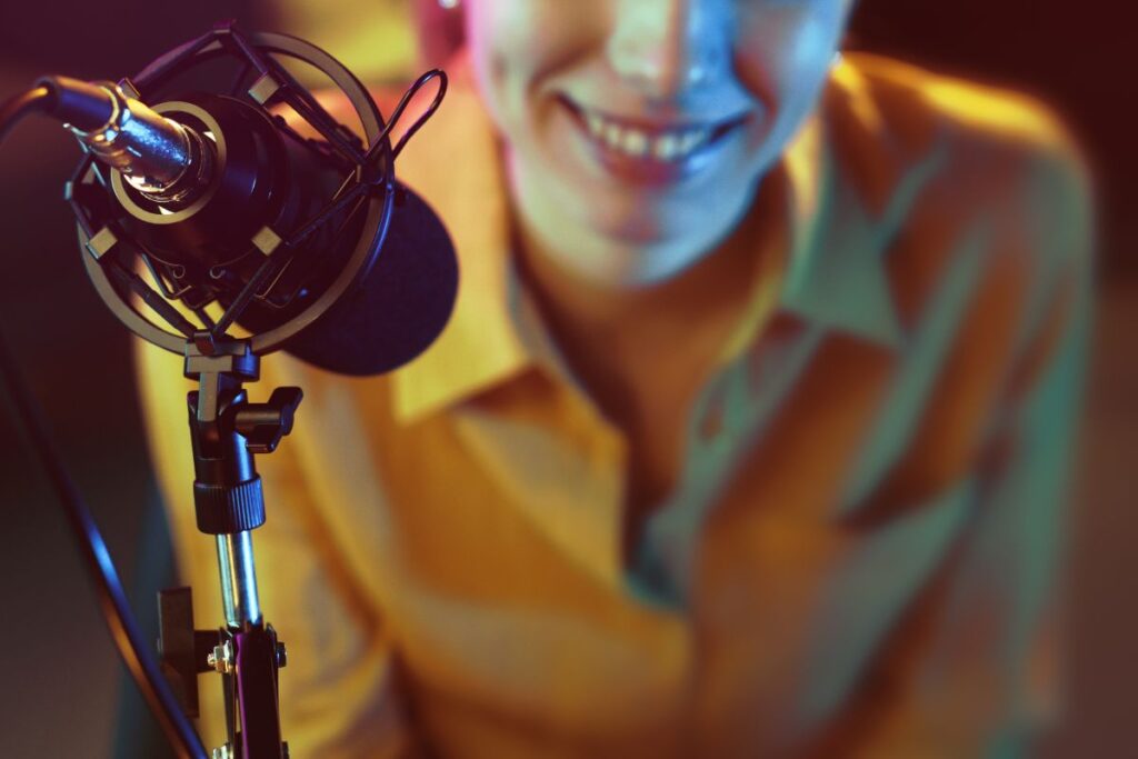 Locución de mensajes telefónicos - Aurora Locutora - Locución profesional