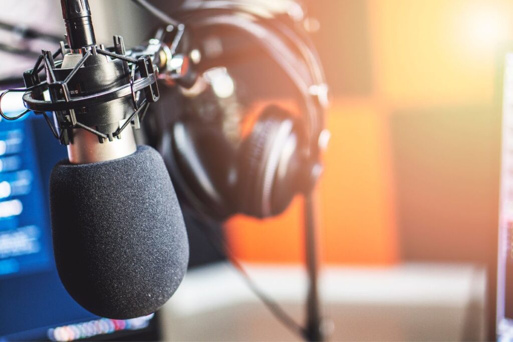 Locución de cuñas de radio - Aurora Locutora